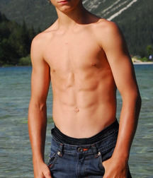 shirtless boys 5d137bc06384b.jpg