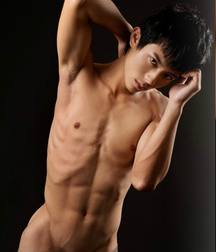 shirtless boys 5d137bedc2799.jpg