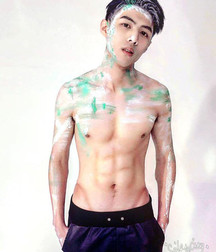 shirtless boys 5d137c6108ee9.jpg