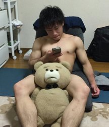 shirtless boys 5d176ec92a3c0.jpg