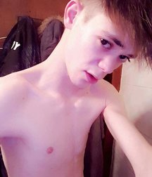 shirtless boys 5d176f7041d15.jpg