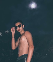 shirtless boys 5d18726a273e8.jpeg