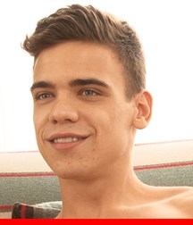 Boys 5d1ba8d3a4742.jpg