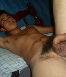 boys nude 5d220aef2124a.jpg