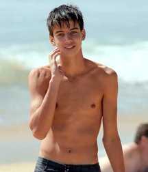shirtless boys 5d23812bdce1d.jpg