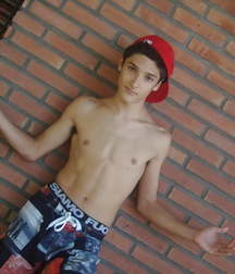 shirtless boys 5d25eefb33186.jpg