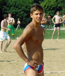 shirtless boys 5d25efb5abd11.jpg
