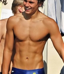 shirtless boys 5d25efc43c1ab.jpg