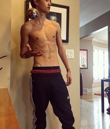 shirtless boys 5d2b0cfbb3d94.jpeg