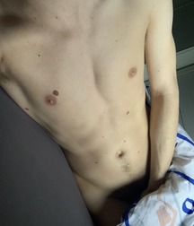 shirtless boys 5d2f21c98d4ae.jpg