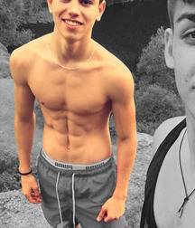 shirtless boys 5d2f22229304c.jpg
