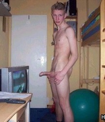 Boys with a boner 5d2f2eaeb20a0.jpg