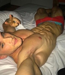 shirtless boys 5d32160cab7d5.jpg