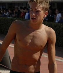 shirtless boys 5d32161e8c359.jpg