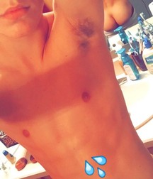 shirtless boys 5d32165bbb9ce.jpg