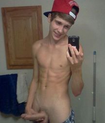 Boys with a boner 5d3237c14c95d.jpg