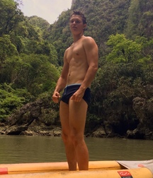 shirtless boys 5d3299d620223.jpg
