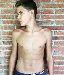 shirtless boys 5d3363f0368ef.jpg