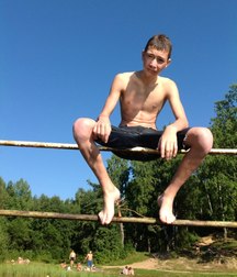 shirtless boys 5d3363fcce10f.jpg