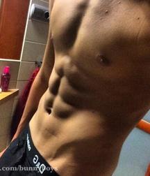 shirtless boys 5d39e5584f223.jpg