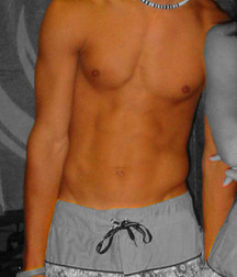 shirtless boys 5d39e71c84726.jpg
