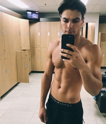 shirtless boys 5d3c6d3b33b44.jpg