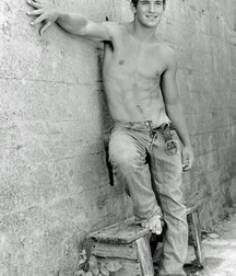 shirtless boys 5d3c6eb10b9fe.jpg