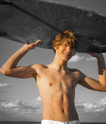 shirtless boys 5d3c6f29b09df.jpg