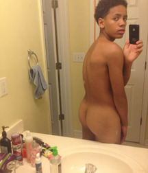 boys nude 5d3c86cf86457.jpg