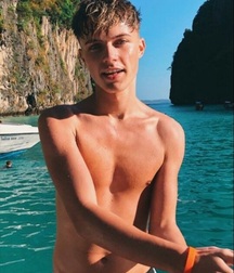 shirtless boys 5d3d5f08b8a33.jpeg