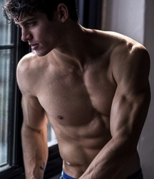 shirtless boys 5d3f16d18103b.jpg