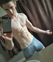 shirtless boys 5d3f16ea08890.jpg