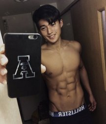shirtless boys 5d3f189ff0093.jpg