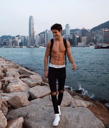 shirtless boys 5d3f18bf1fa8a.jpg