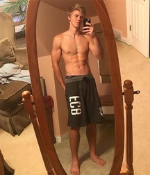 shirtless boys 5d41b78e0b294.jpg