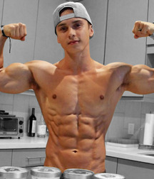 shirtless boys 5d41b82464151.jpg