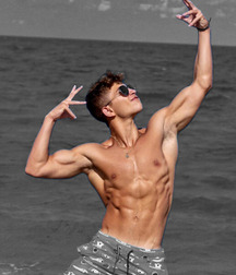 shirtless boys 5d4452d9ea474.jpg