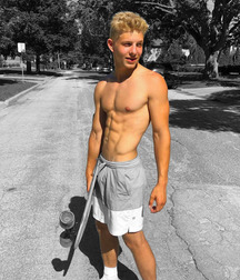 shirtless boys 5d445338663a0.jpg