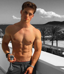shirtless boys 5d44538136e7f.jpg