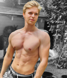 shirtless boys 5d4453bff1f07.jpg