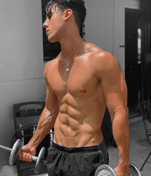 shirtless boys 5d4453e60f987.jpg