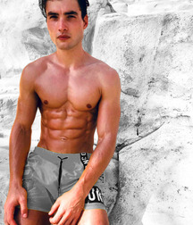 shirtless boys 5d445488a191e.jpg