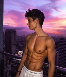 shirtless boys 5d45366da0235.jpg