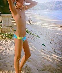 shirtless boys 5d4860225281d.jpg