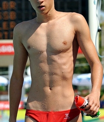 shirtless boys 5d486054098ed.jpg