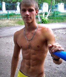 shirtless boys 5d4860dc08dfd.jpg