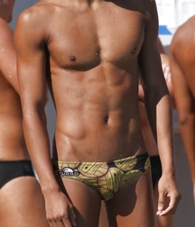 shirtless boys 5d4d8bdb67002.jpg