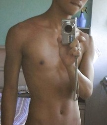 shirtless boys 5d4d8bf988d9e.jpg