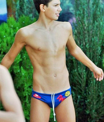 shirtless boys 5d4d8d01cca2c.jpg