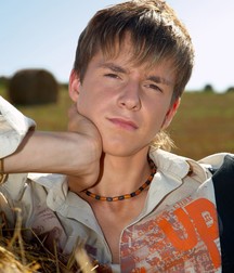 Boys 5d4da480ed254.jpg